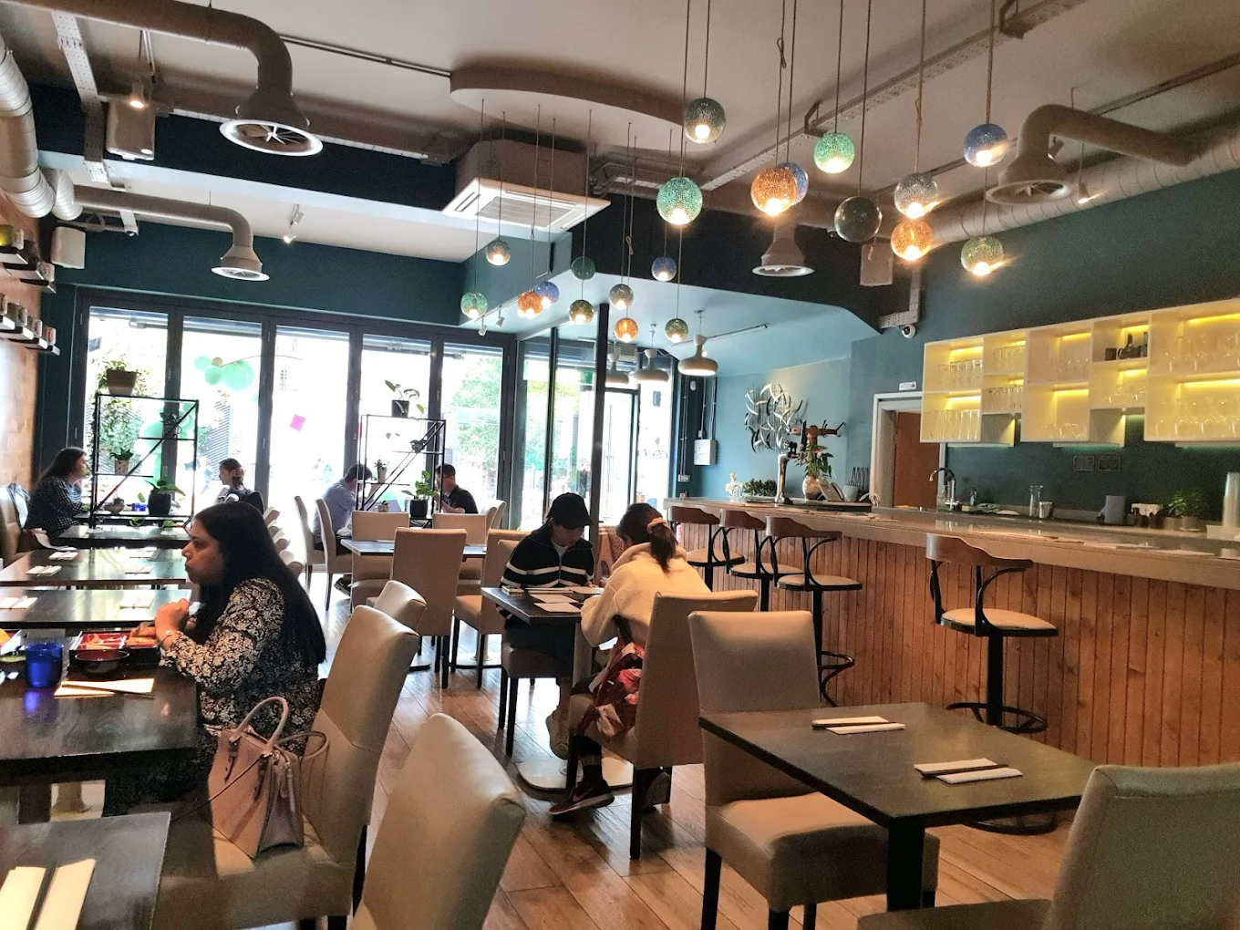 Kanzzi Sushi & Grill